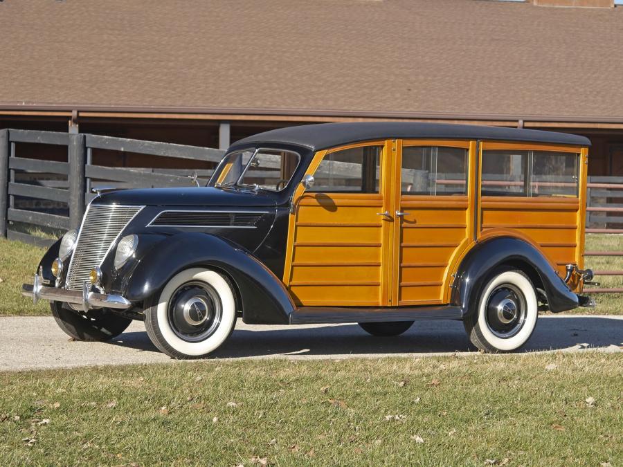  Ford V8 Deluxe Station Wagon 1937 года  (фото 1 из 1)